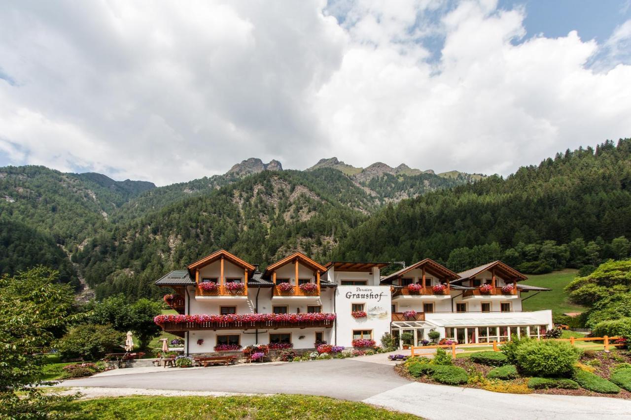 Graushof Hotel Val di Vizze Exterior foto